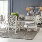 Blending Modern and Traditional Furniture for a Timeless Look