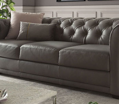 4 Ways to Decorate your Living Room with a Comfy Brown Sofa