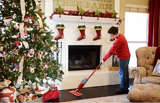 Expert Tips for Painlessly Getting Your Home Clean for Holidays