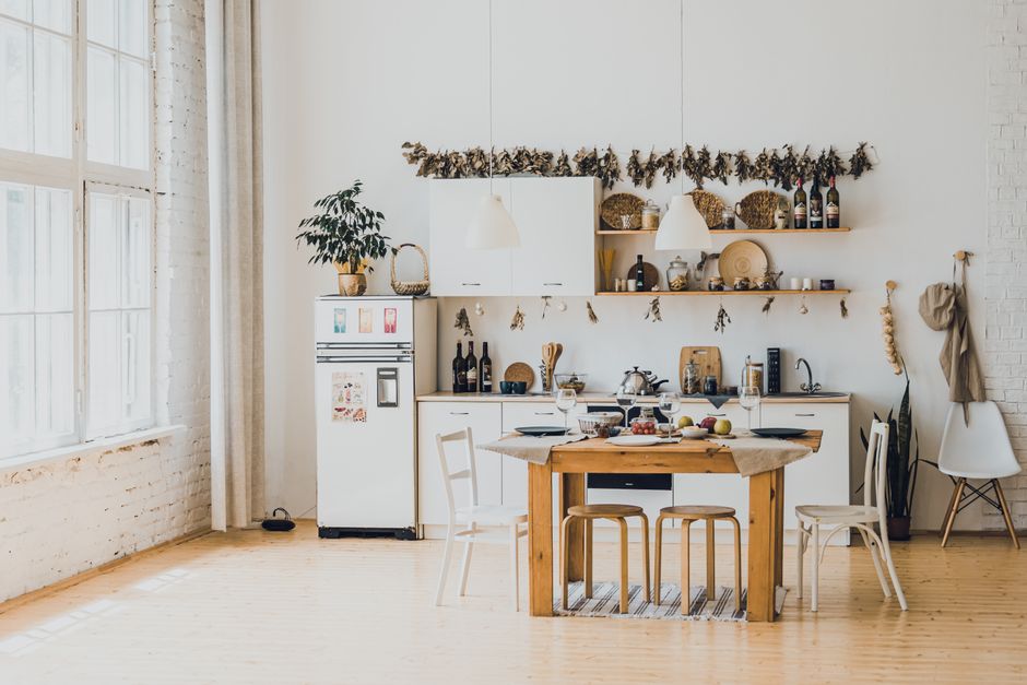 Mixing Wood Tones Without a Chaotic Room