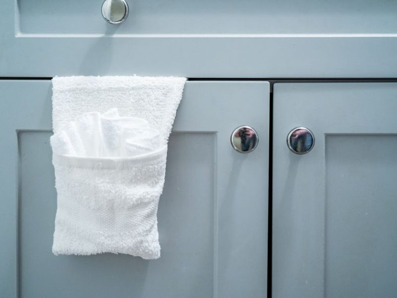 Peel-and-Stick Bathroom Tile: What Actually Works in a Weekend