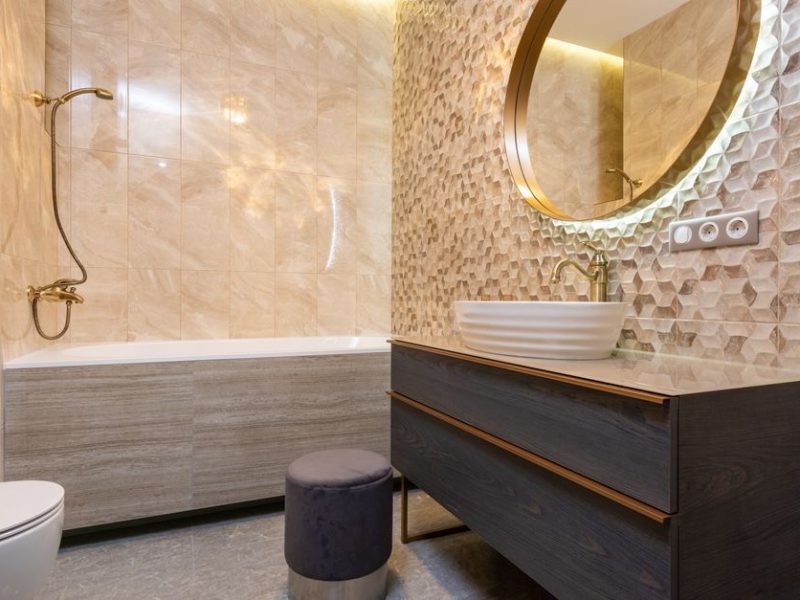 Small Bathroom Renovation Ideas That Don’t Waste Space (or Money)